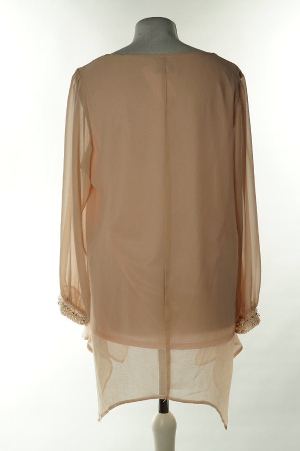 Bluzka brzoskwiniowa z biżuteryjnym zdobieniem - GENUINE ARTICLE zdjęcie 2