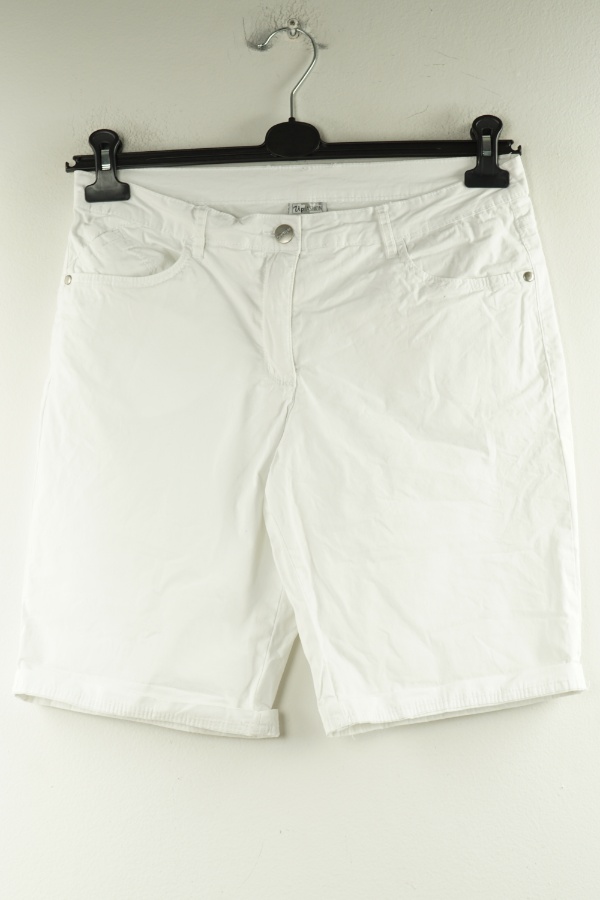 Krótkie spodenki białe jeansowe - UP2FASHION zdjęcie 1