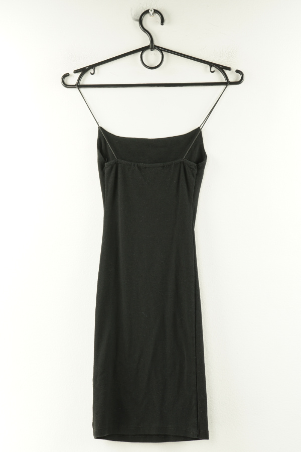Sukienka czarna Pull&Bear - PULL&BEAR zdjęcie 2