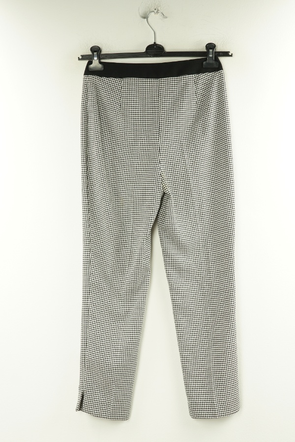 Spodnie materiałowe biało-czarne - M&S zdjęcie 2