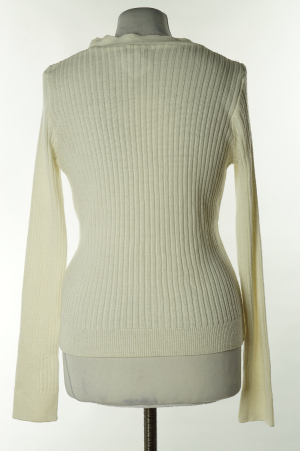 Sweter kremowy z ozdobnymi guzikami - NASTY GAL zdjęcie 2