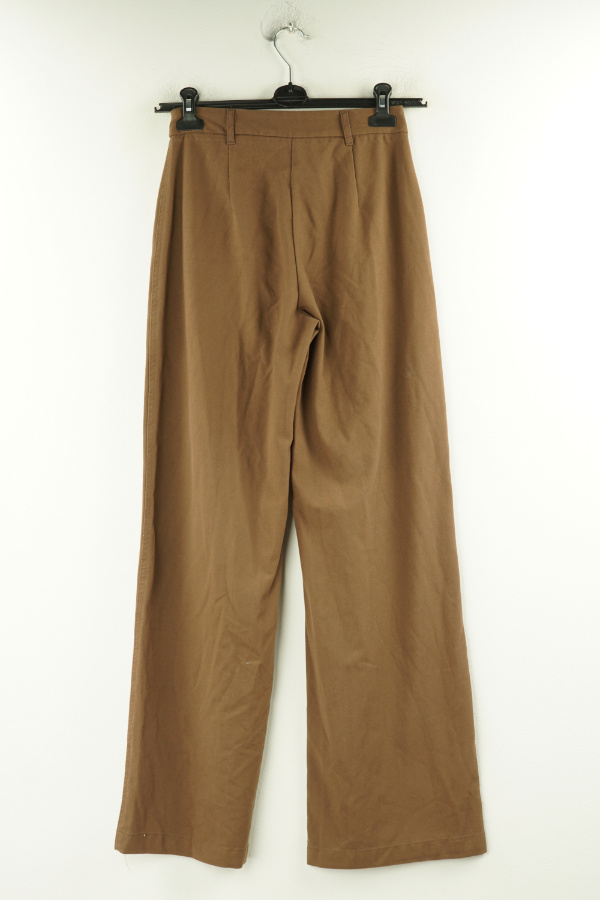 Spodnie brązowe z szerokimi nogawkami - BERSHKA zdjęcie 2