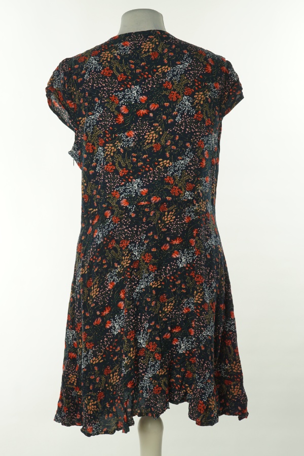 Sukienka granatowa w kwiaty - BRAK METKI Z NAZWĄ PRODUCENTA zdjęcie 2