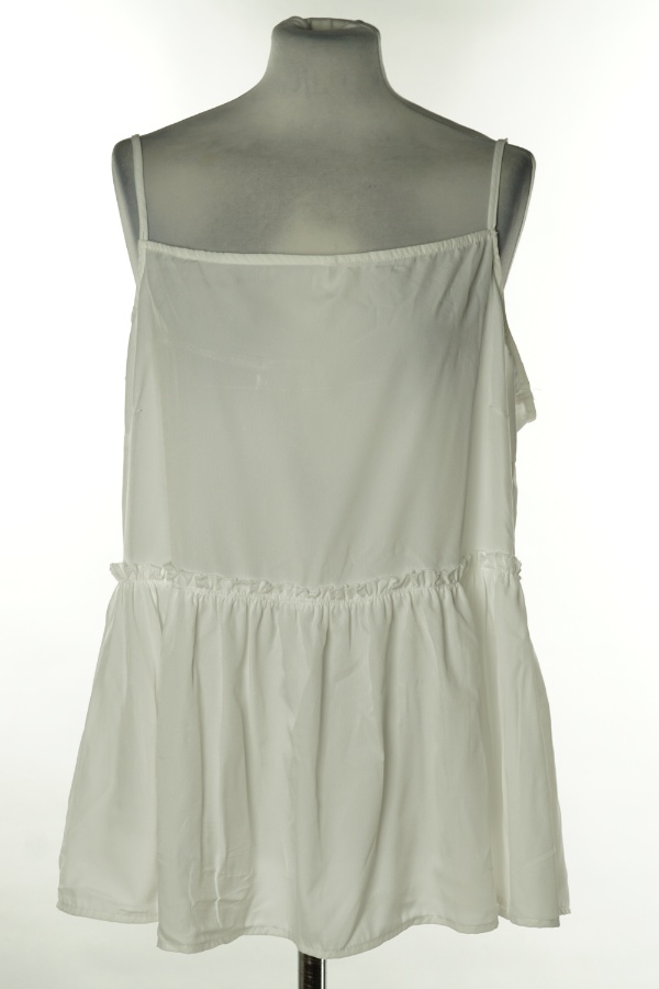 Bluzka biała na cienkich ramiączkach - BOOHOO zdjęcie 1