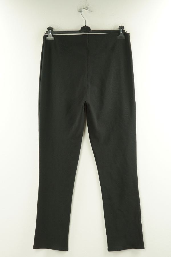 Spodnie czarne prążkowane - BRAK METKI Z NAZWĄ PRODUCENTA zdjęcie 2