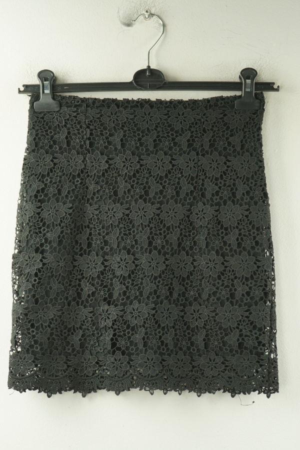 Spódnica koronkowa czarna - BIK BOK zdjęcie 1