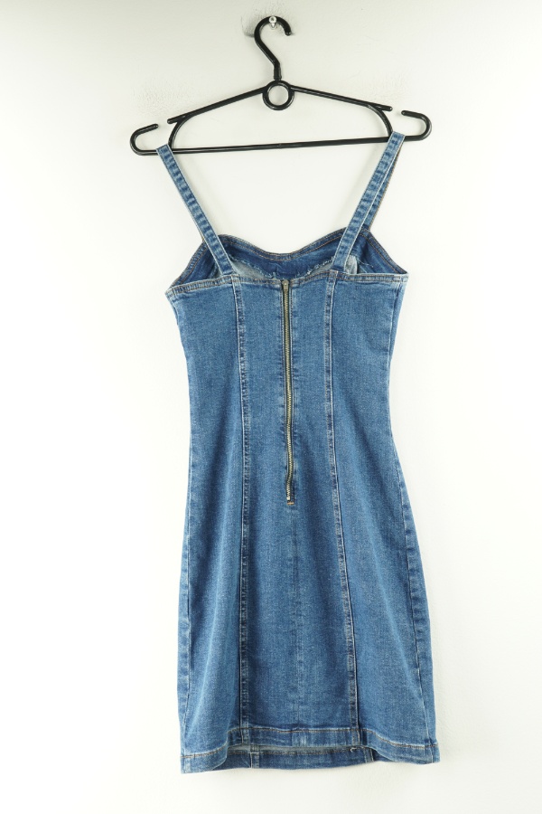 Sukienka niebieska jeansowa na ramiączkach - DENIM CO zdjęcie 2