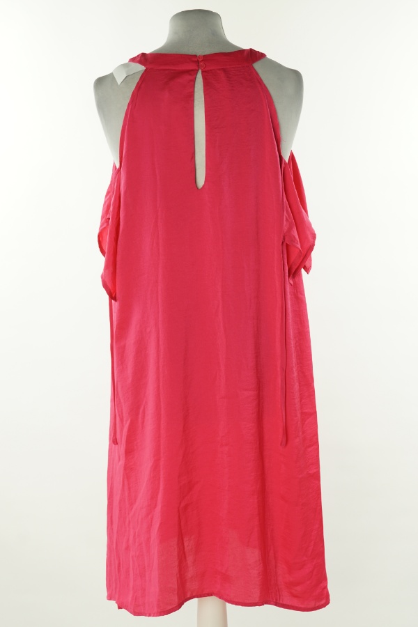 Sukienka różowa z odkrytymi ramionami - RESERVED zdjęcie 2