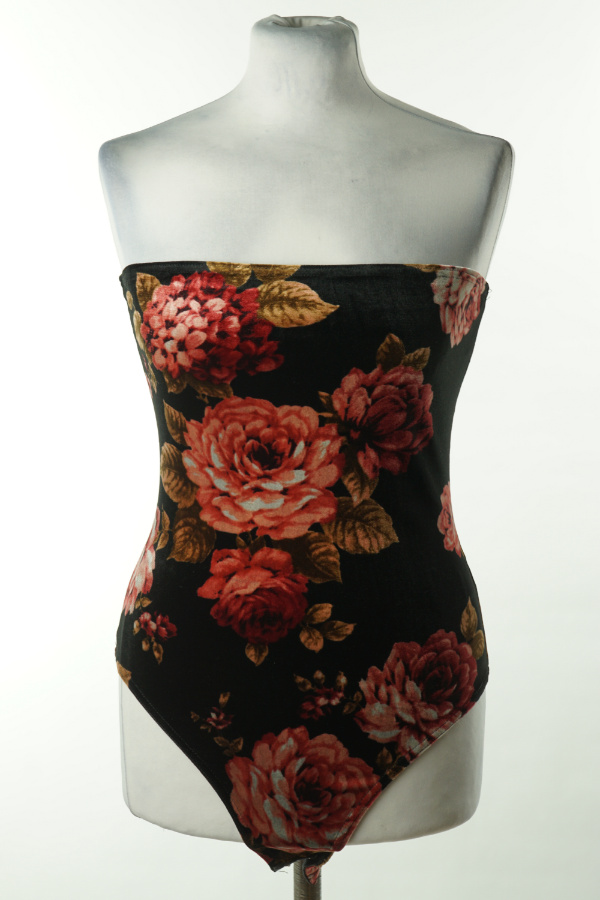 Body czarne w bordowe kwiaty - NEW LOOK zdjęcie 1