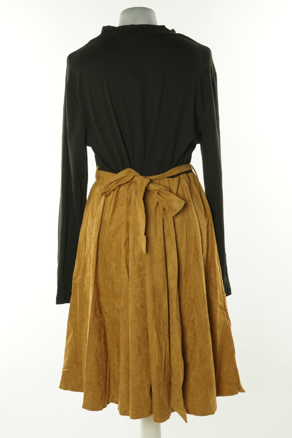 Sukienka czarno-karmelowa z paskiem - SHEIN zdjęcie 2