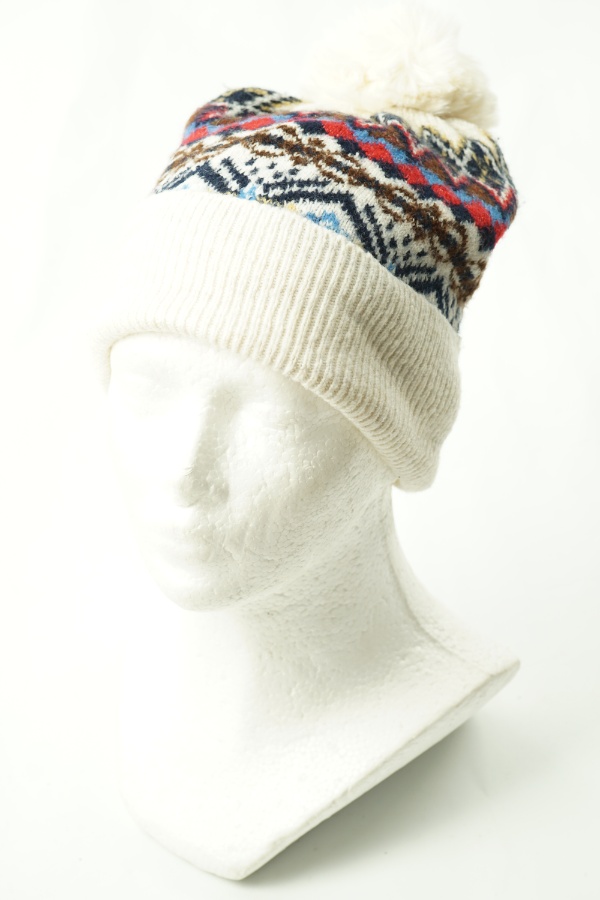 Czapka kremowa wzorzysta z pomponem - PRIMARK zdjęcie 1