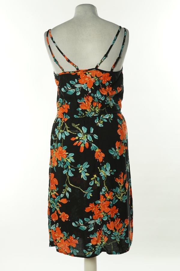 Sukienka czarna w czerwono-niebieskie kwiaty - F&F zdjęcie 2