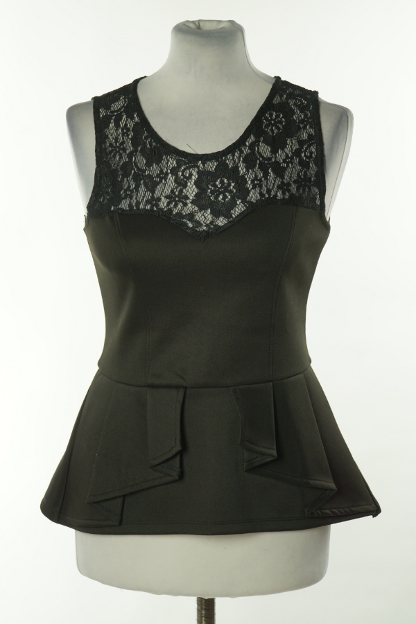 Bluzka czarna z baskinką - LIPSY zdjęcie 1