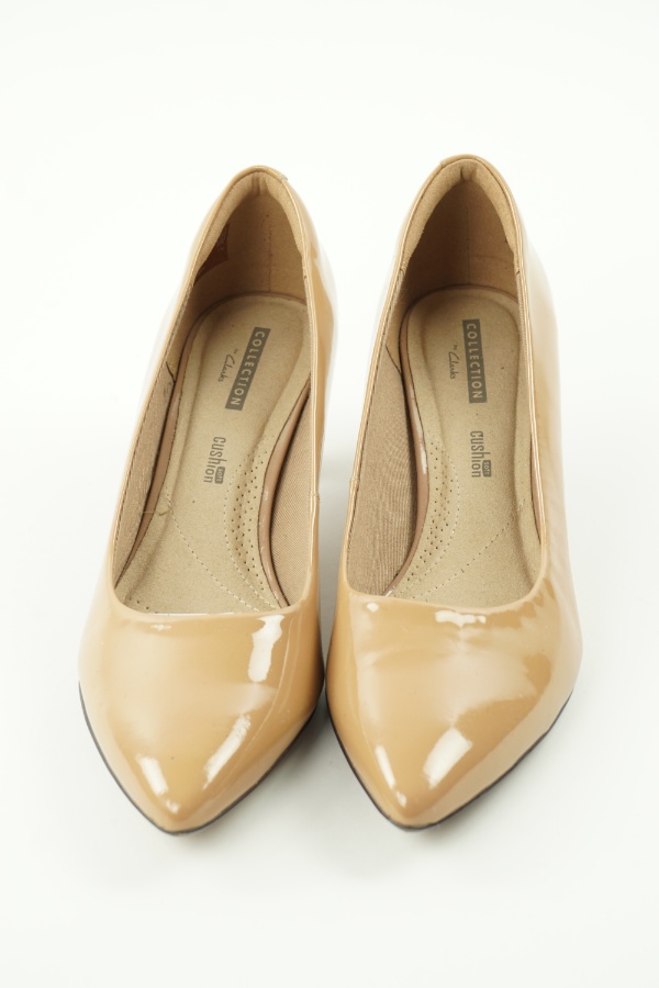 Szpilki beżowe - CLARKS zdjęcie 2