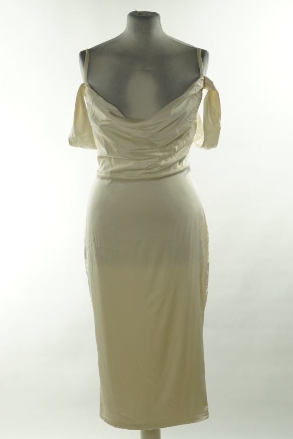 Sukienka kremowa z lejącym dekoltem - OH POLLY zdjęcie 1