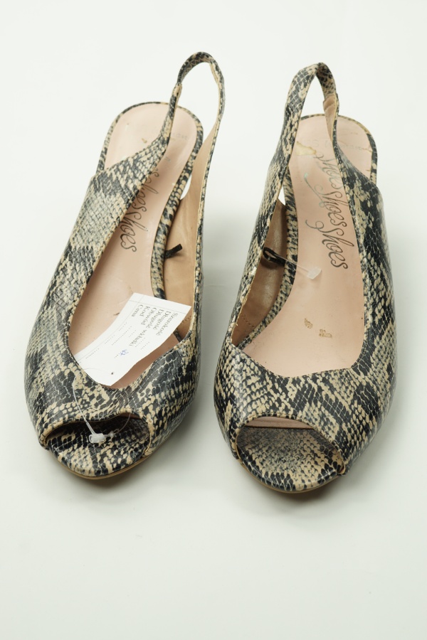 Buty beżowo-granatowe wężowe - M&S zdjęcie 2