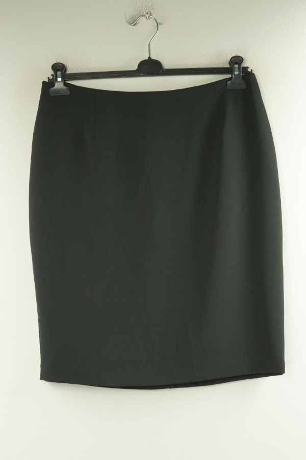 Spódnica czarna materiałowa - VOGUE zdjęcie 1