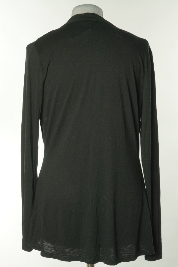 Bluzka czarna z lejącym dekoldem zdjęcie 2