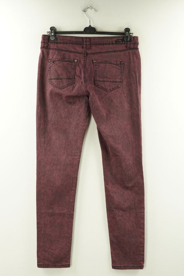 Spodnie bordowo-czarne w kwiaty - C&A zdjęcie 2