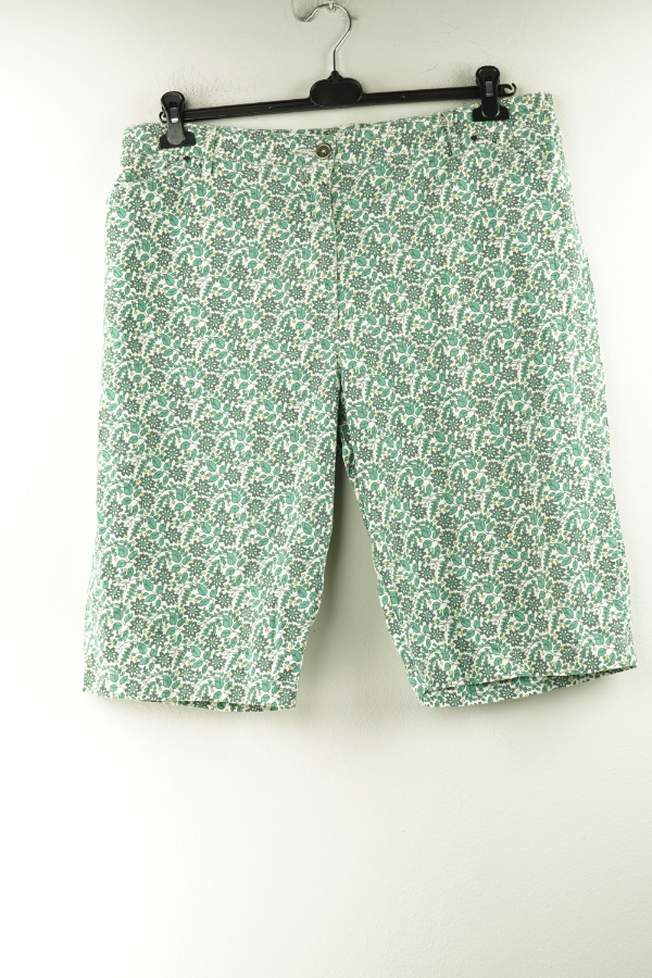 Krótkie spodenki w zielone kwiaty i liście - COTTON TRADERS zdjęcie 1