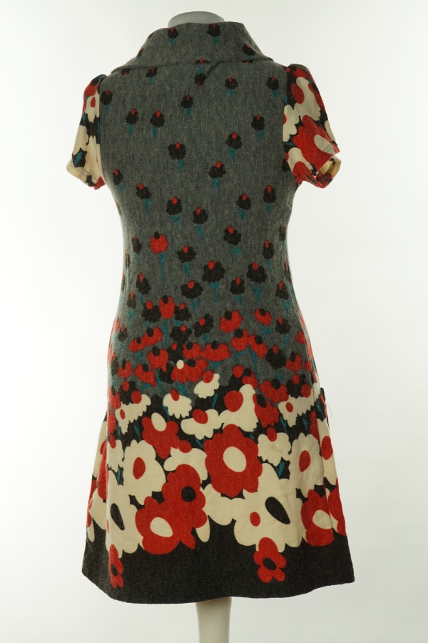 Sukienka szara w czerwono-białe kwiaty - PEPPER TREE zdjęcie 2