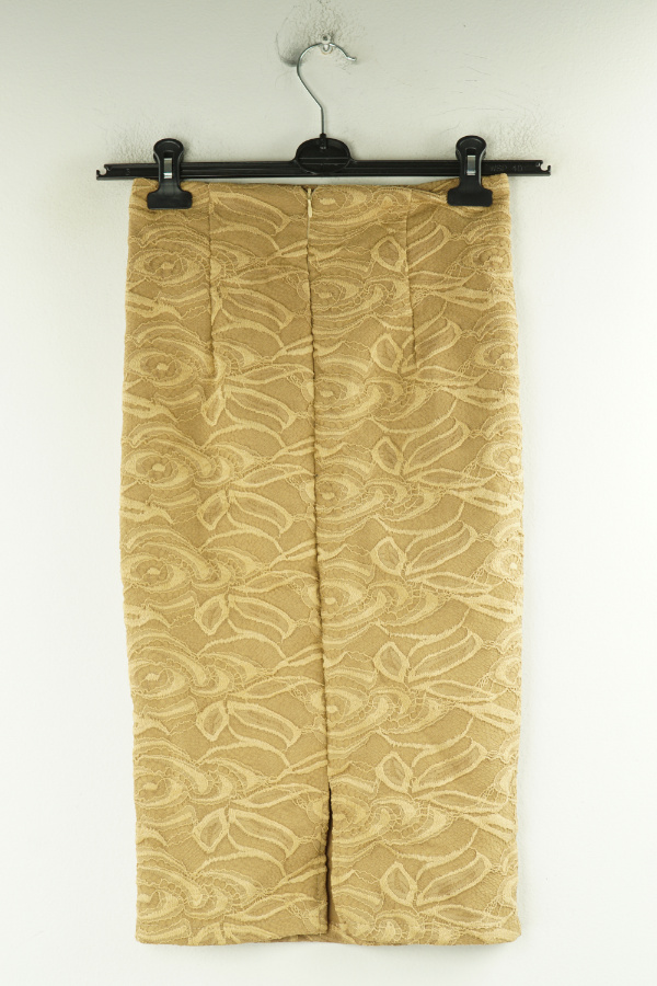 Spódnica musztardowa z koronkowym zdobieniem - BRAK METKI Z NAZWĄ PRODUCENTA zdjęcie 2