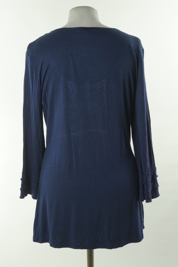 Bluzka granatowa z ażurową wstawką przy dekolcie - TOGETHER zdjęcie 2