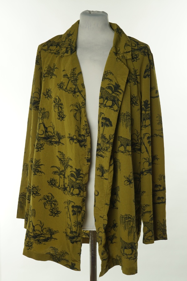 Narzutka zielona w czarne zwierzęta i rośliny - PRIMARK zdjęcie 1