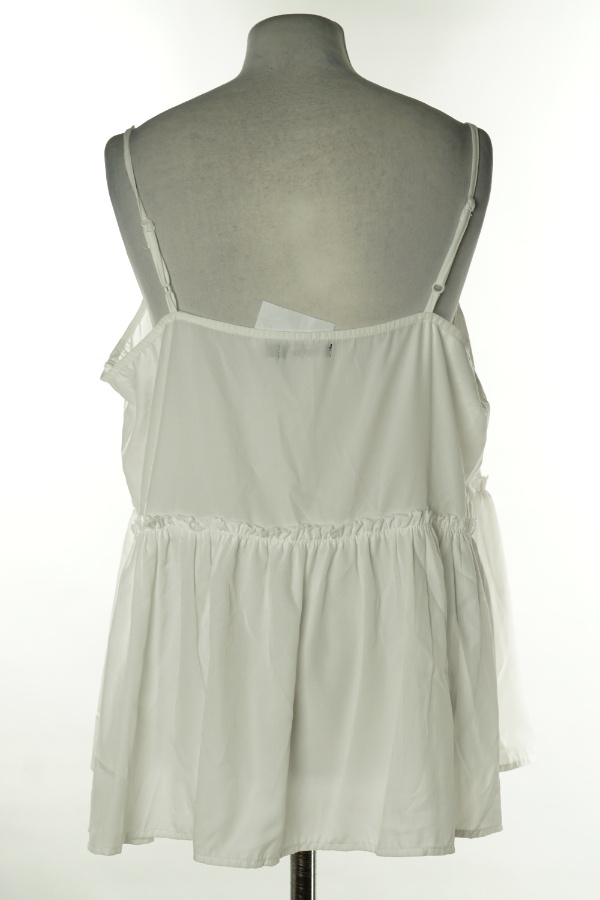 Bluzka biała na cienkich ramiączkach - BOOHOO zdjęcie 2