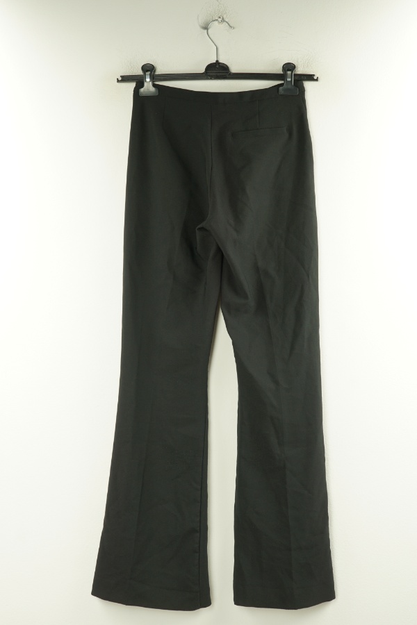 Spodnie materiałowe czarne eleganckie - GINA TRICOT zdjęcie 2