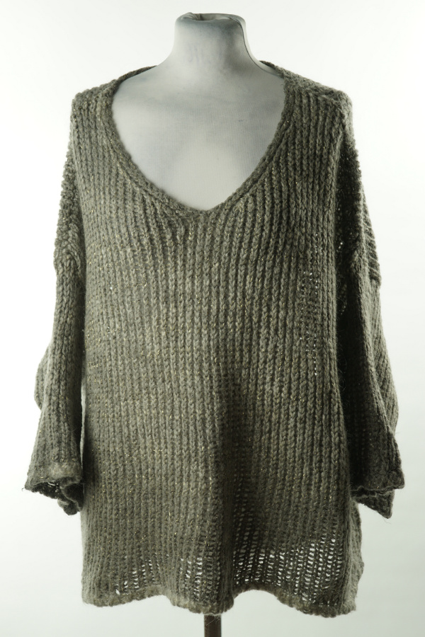 Sweter szary przeplatany złotą nitką z rękawem 3/4 z domieszką moheru (15%) i wełny (10%) - MADE IN ITALY zdjęcie 1