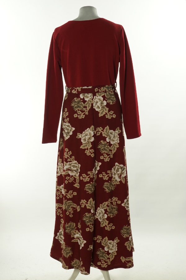 Sukienka czerwona w kwiaty - BRAK METKI Z NAZWĄ PRODUCENTA zdjęcie 2