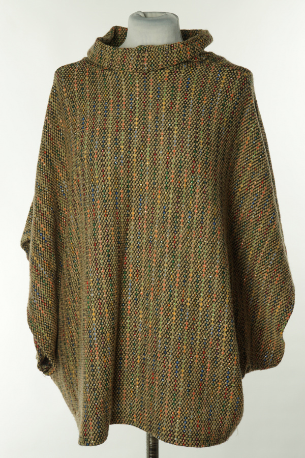 Sweter nietoperek z wywijanym kołnierzem - BRAK METKI Z NAZWĄ PRODUCENTA zdjęcie 1