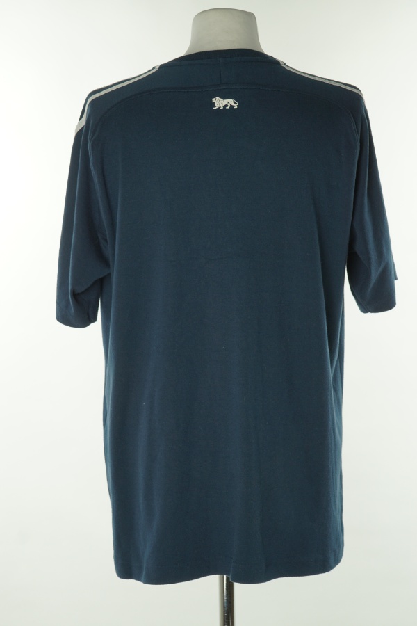 Koszulka granatowa z paskami na rękawach - LONSDALE zdjęcie 2