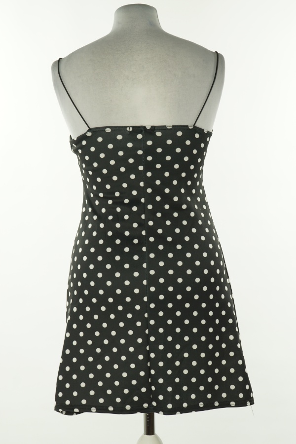 Sukienka czarna w białe grochy - PRETTYLITTLETHING zdjęcie 2