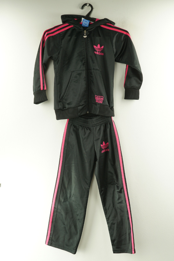 Komplet dresowy bluza i spodnie czarny z różowymi wstawkami - ADIDAS zdjęcie 1