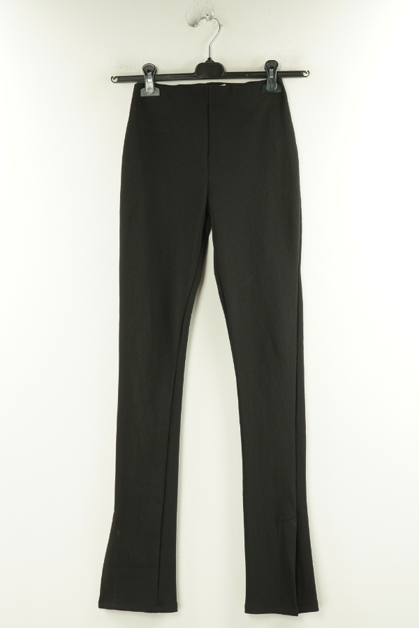 Spodnie czarne prążkowane - ZARA zdjęcie 1