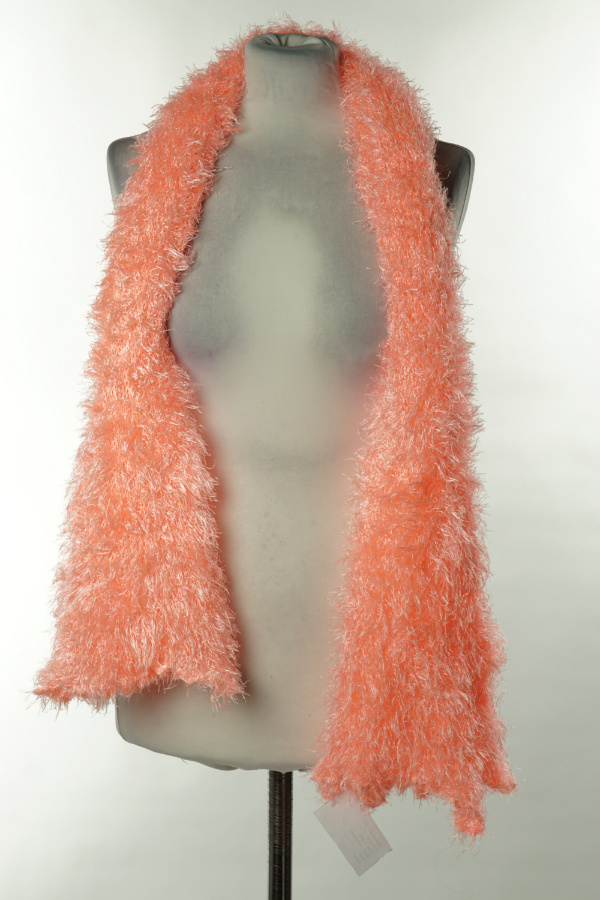 Szal różowy - BRAK METKI Z NAZWĄ PRODUCENTA zdjęcie 1