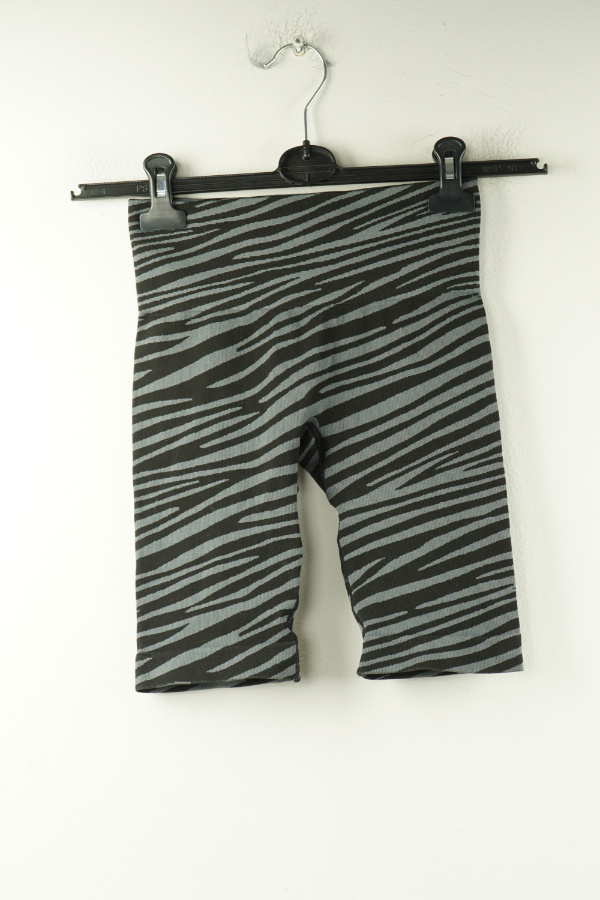 Krótkie spodenki kolarki szaro - czarna zebra - PRIMARK zdjęcie 1