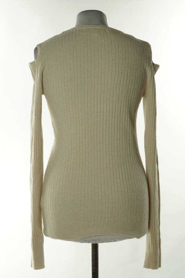 Sweter beżowy prążkowany z odkrytymi ramionami - QUEENS zdjęcie 2