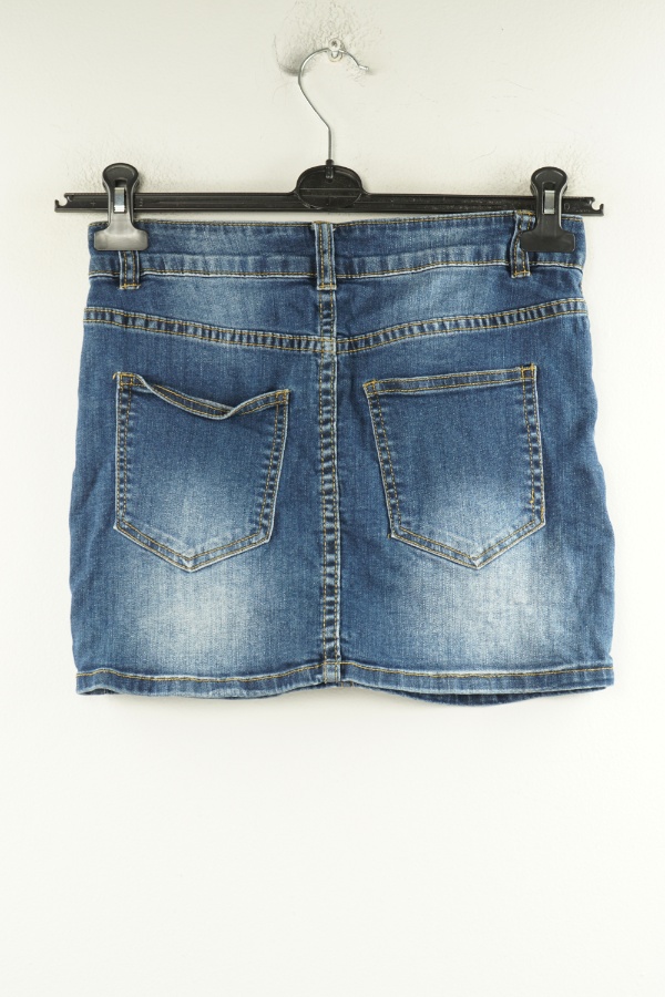 Spódnica niebieska jeansowa z przetarciami - NOISY MAY zdjęcie 2