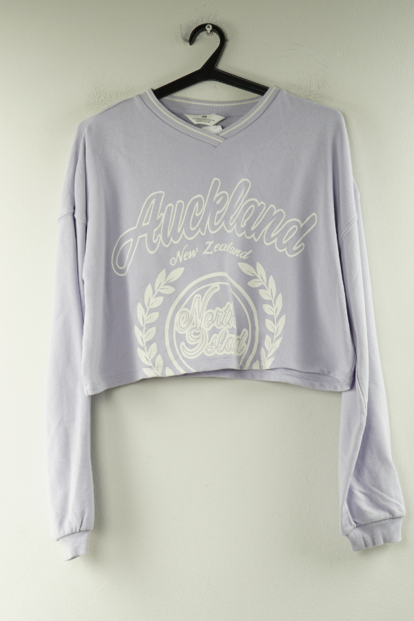 Bluza fioletowa biały napis, H&M - H&M zdjęcie 1