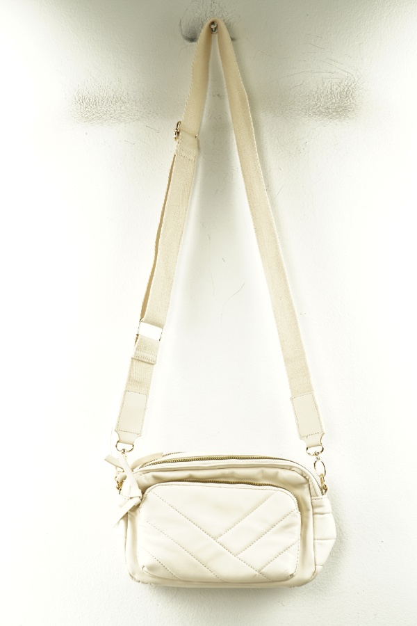 Torebka kremowa na szerokim pasku - PRIMARK zdjęcie 1