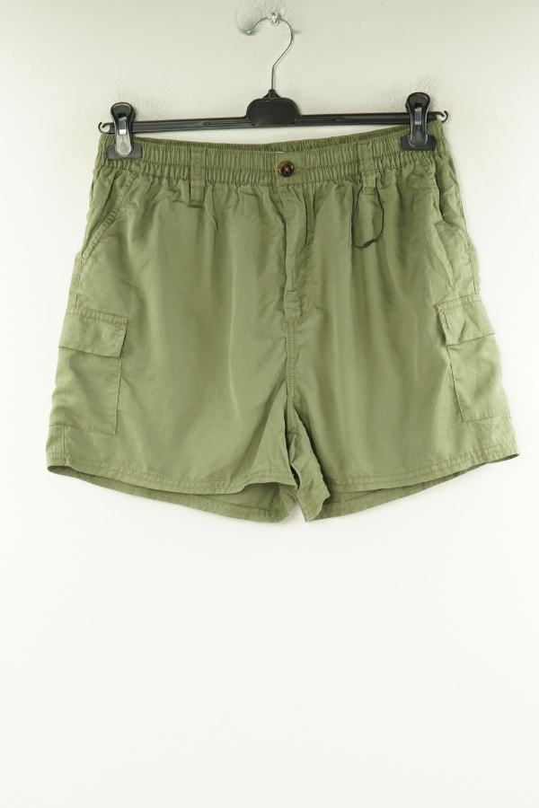Krótkie spodenki oliwkowe materiałowe - PRIMARK zdjęcie 1