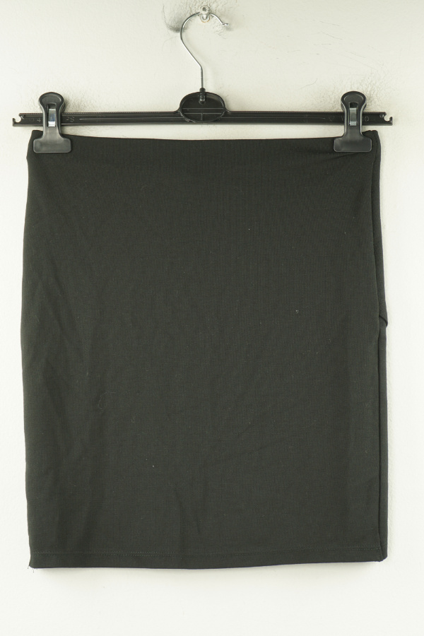 Spódnica czarna wiskozowa - GINA TRICOT zdjęcie 2