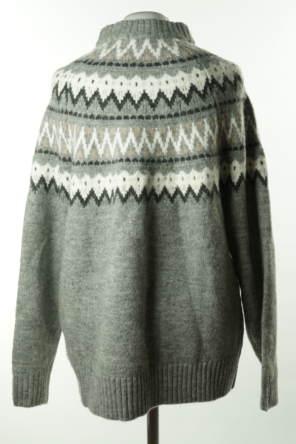 Sweter szary wzory - 157 zdjęcie 2