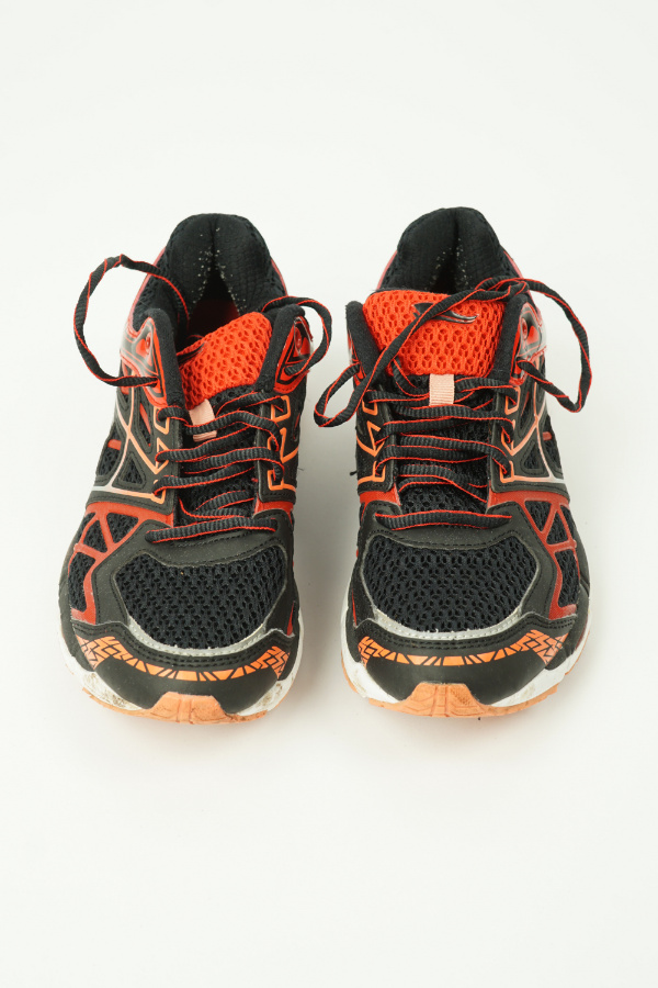 Buty sportowe czerwono-czarne - BRAK METKI Z NAZWĄ PRODUCENTA zdjęcie 3