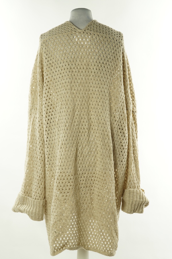 Narzutka beżowa sweterkowa - BRAK METKI Z NAZWĄ PRODUCENTA zdjęcie 2