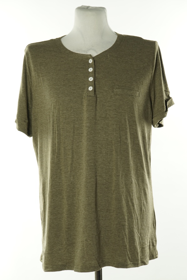 Koszulka oliwkowa - BRAK METKI Z NAZWĄ PRODUCENTA zdjęcie 1