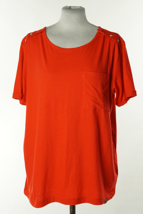 Koszulka czerwona z ozdobnymi guzikami - BLENDSHE zdjęcie 1